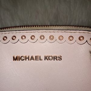 Micheal kors purse